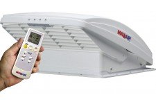 Maxxfan Deluxe With Remote - White