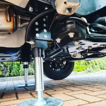 Image for HPC Hydraulic Levelling System - Mercedes Sprinter FWD